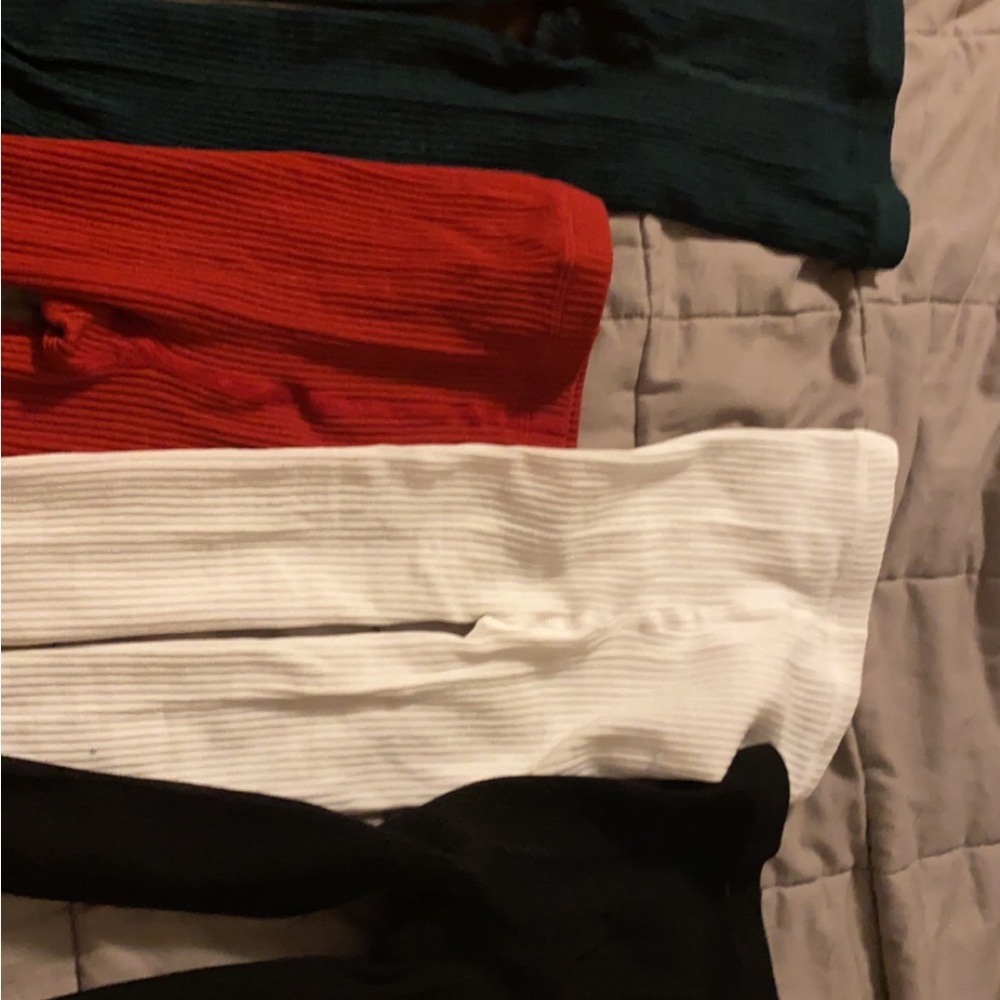 4 pairs of leggings brand new